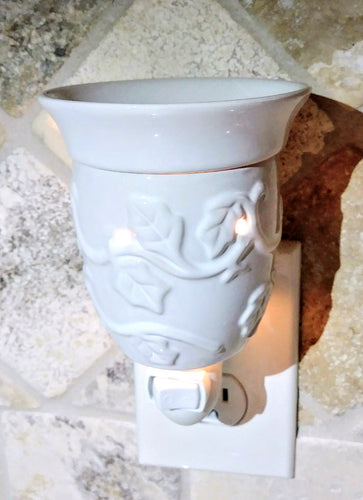 Embossed Ceramic Wax Warmer (White)